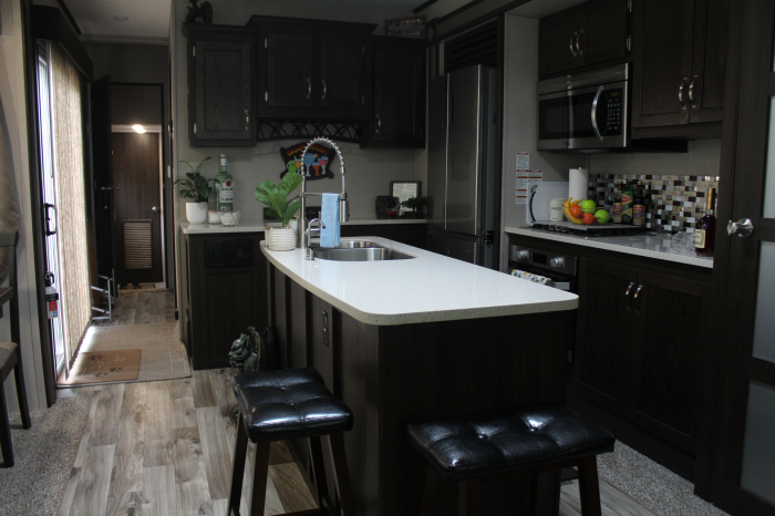 2019 Keystone Residence Kitchen Island